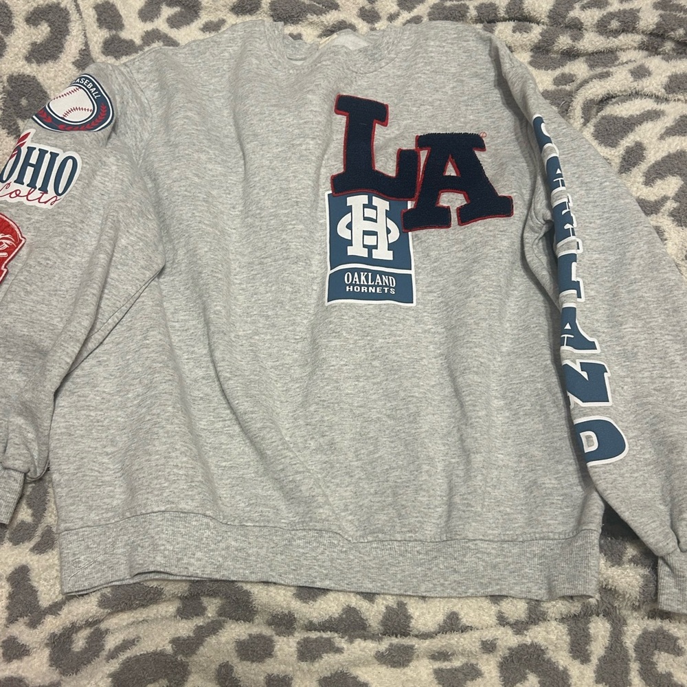 LA Urban Outfitters Crew Neck
